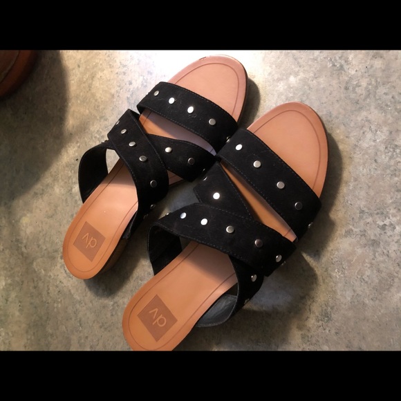 Dv sandals like new - Picture 2 of 2